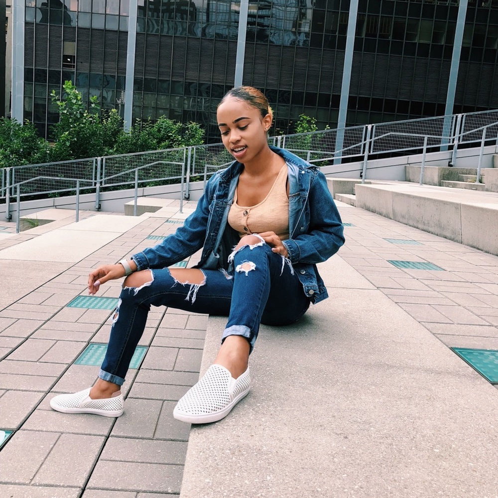 Meet your Posher, Jasmine